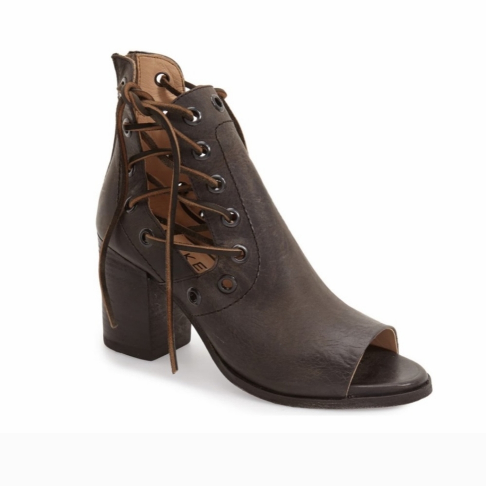 BASKE CALIFORNIA | Fury Peep Toe Leather Booties